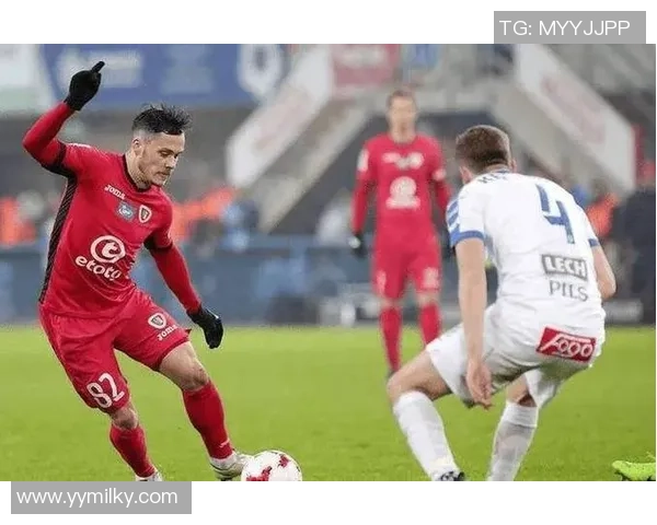 德乙精彩对决波鸿迎战卡尔斯鲁厄全力争胜展现实力 德乙精彩对决波鸿迎战卡尔斯鲁厄全力争胜展现实力