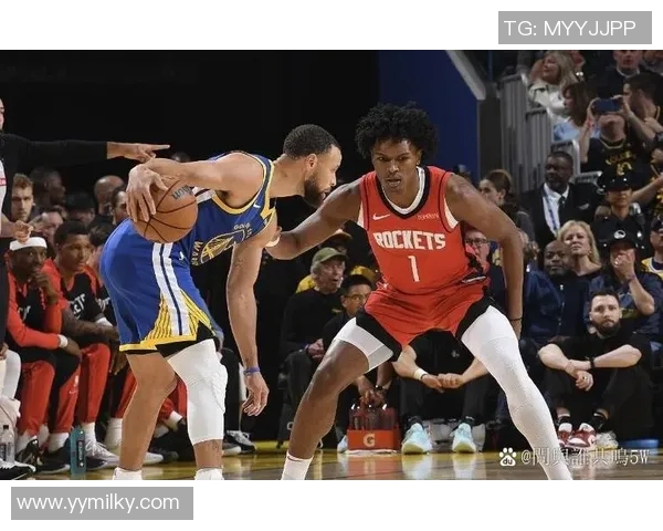 火箭队与灰熊队季前赛精彩对决回顾及赛后分析