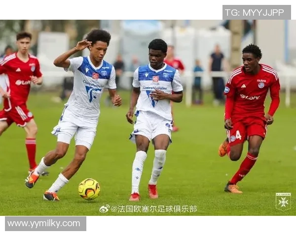 欧塞尔青训总监：很意外，我国3到4名球员能踢法甲同级队伍！